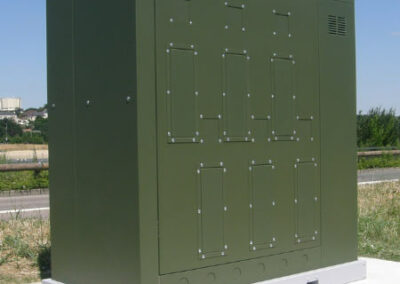 Armoire électrique sécurisée pour branchements provisoires
